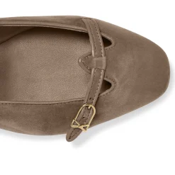 Flats-Sarah Flint Mary Gail Mary Jane