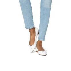 Flats-Sarah Flint Natalie